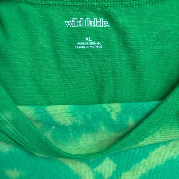 Green Shamrock 3 Leaf Clover Tie Dye Crop Top - Picture 4 of 4